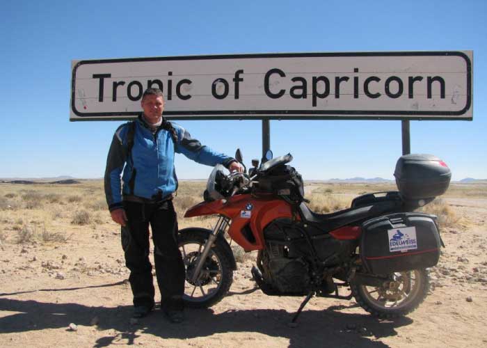 <span  class="uc_style_uc_tiles_grid_image_elementor_uc_items_attribute_title" style="color:#ffffff;">Tropic of Capricorn</span>